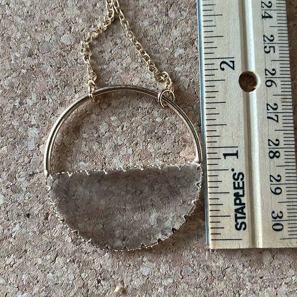 Large Circle gold color Pendent with chain - Picture 8 of 8